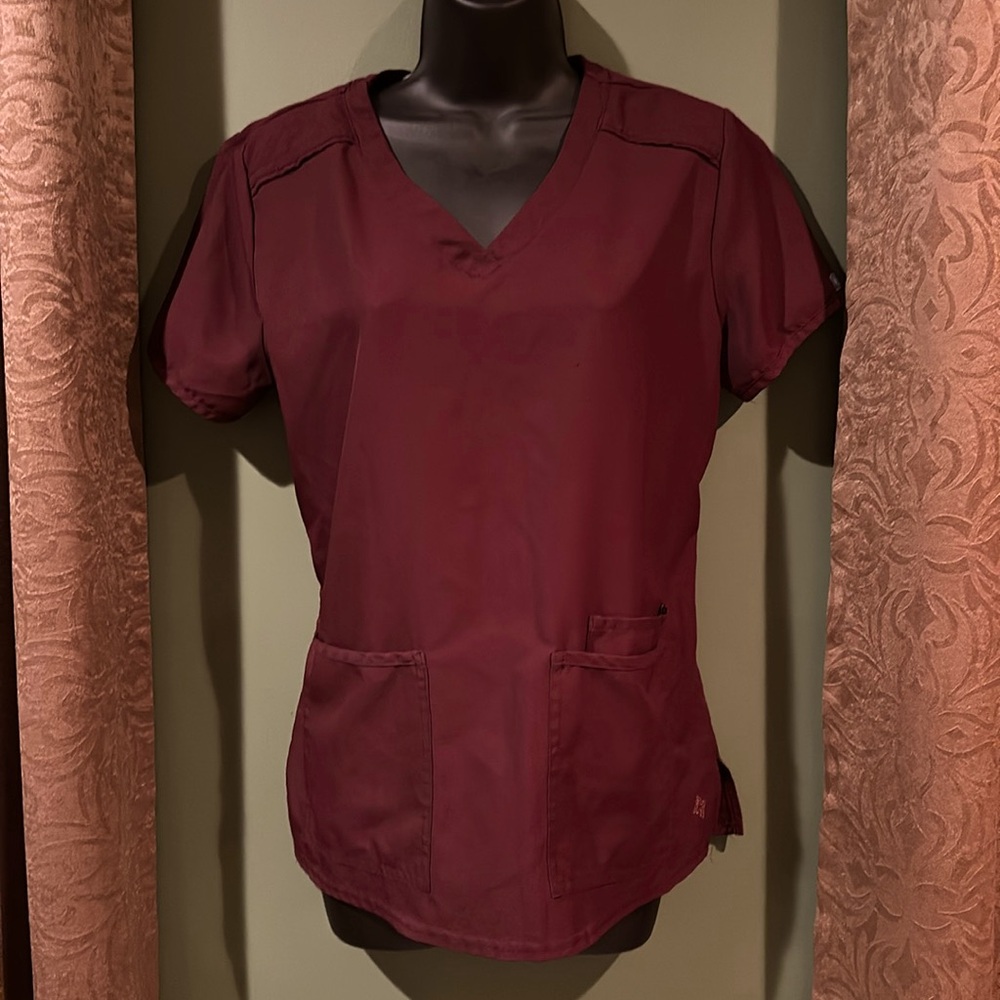 ❤️ Med Couture Insight Scrub Top